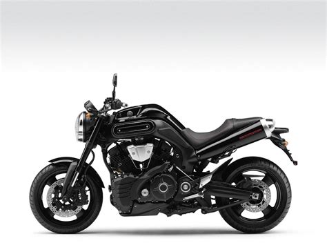 Yamaha Naked Bike Moto ZombDrive