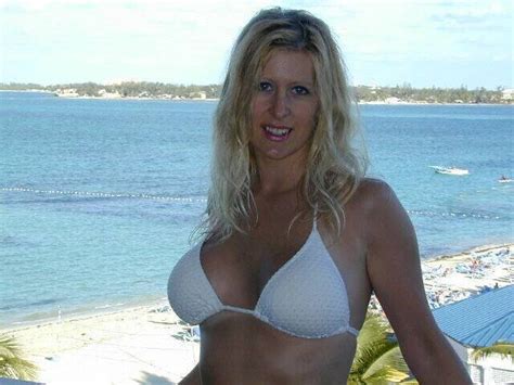 Bikini Bitches Porn Pic