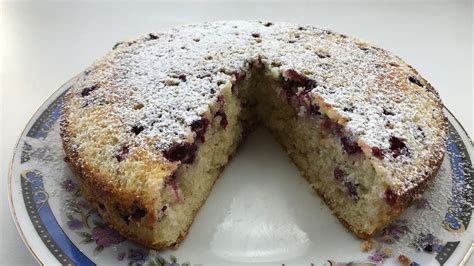 Ein sehr einfaches Kuchenrezept Köstlicher Kuchen in 10 Minuten der in