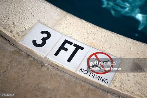 480 Pool Safety Signs Stock Photos, High-Res Pictures, and Images ...