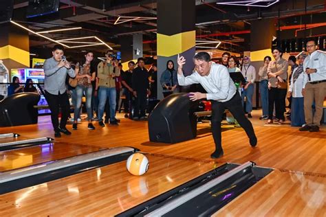 Timezone Raih TOP Innovation Choice Award 2023 Berkat Social Bowling