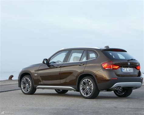 BMW X1 Bilder. Fotos vom xDrive25i mit BMW EfficientDynamics - Kfz.net