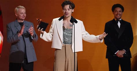 Harry Styles Gana El Grammy Al Lbum Del A O Por Harrys House