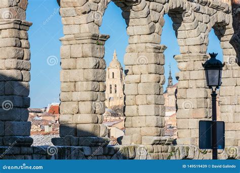 Aqueduct Arch Through The City Stock Image Image Of History