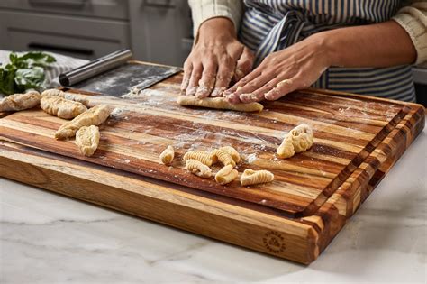 Sonder Los Angeles Xl Thick Teak Wood Cutting Board With Juice Groove