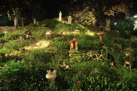 Fairy garden, Miniature fairy gardens, Faeries gardens