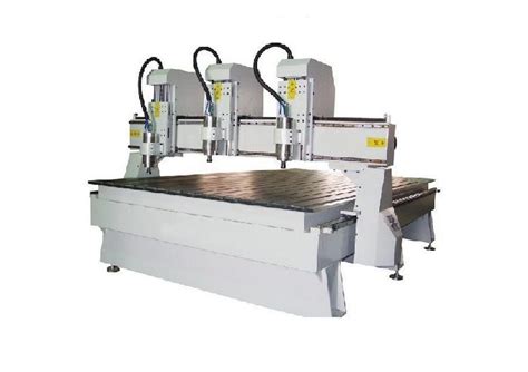 IEHK.COM - Triple Spindle CNC Router - Direct from the manufacturer!