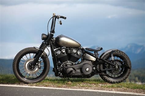 Harley Davidson Custom Softail Bobber | Reviewmotors.co