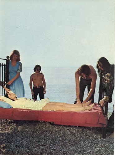 Aliki Zanou nude pics página 1