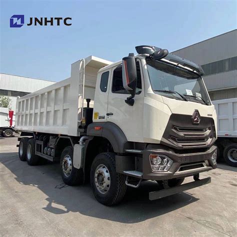 Sinotruk HOWO E7 Tipper 371HP 8X4 12 Wheel Tippers 40 Tons Payload Dump