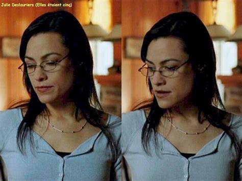Naked Julie Deslauriers in Elles étaient cinq