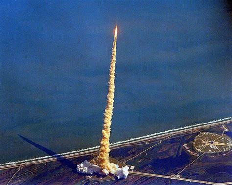 A History of NASA Rocket Launches in 25 High-Quality Photos » TwistedSifter