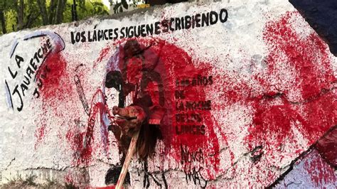 Grave Vandalizaron Un Mural Por La Noche De Los L Pices Y Dejaron Un