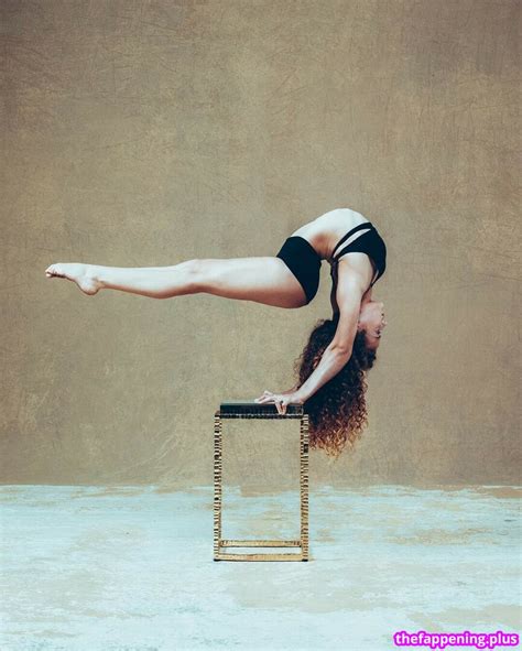 Sofie Dossi Sofiedossi Nude OnlyFans Photo 50 The Fappening Plus