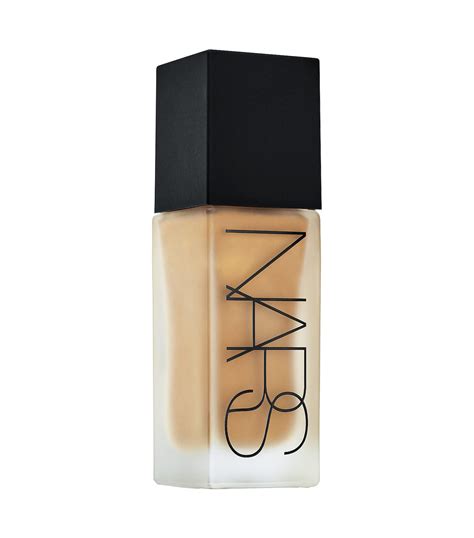 The 17 Best Liquid Foundations According To Makeup Artists Who What Wear