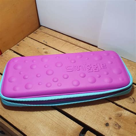 Smiggle Large Zip Pink Bubble Hardtop Pencil Case S