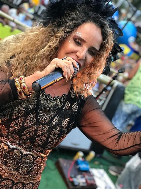 Sarajane Anos De Ax No Carnaval Baiano Cultura Baiana