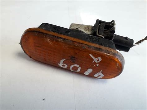1H0949111 Clear Side Repeaters Left Volkswagen Passat 1994 FR577114-53 ...