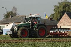 Category:Kuhn ploughs - Wikimedia Commons