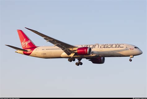 G Vooh Virgin Atlantic Boeing Dreamliner Photo By John Robert