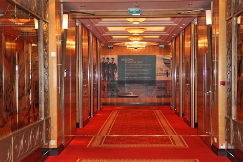 Ship-Photo: Queen Mary 2 - interior photos