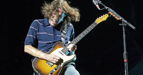 Zomrel bubeník Red Hot Chili Peppers Darren Henley 3