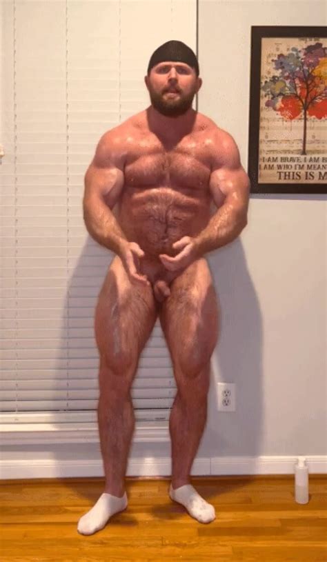 Hot Bearded Musclebear Drips His Pants To Flex ThisVid