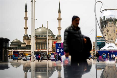 Final de Liga de Campeones regresa a Estambul tras retrasos por