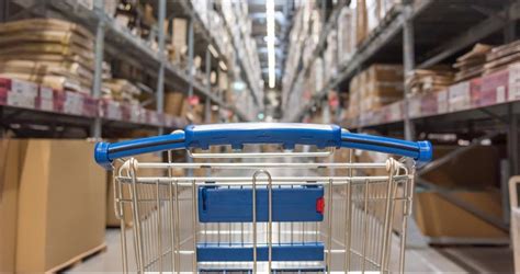 4 Credit Cards Accepted At Costco (And How To Maximize Rewards