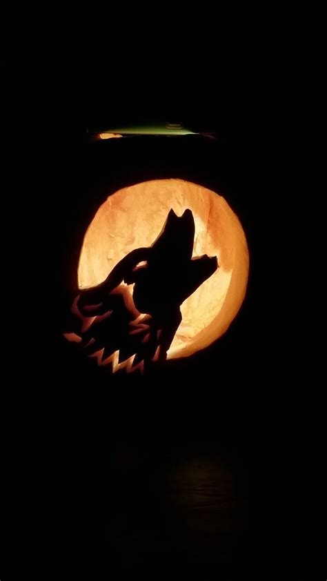 Wolf pumpkin carving | Carving, Pumpkin carving, Pumpkin