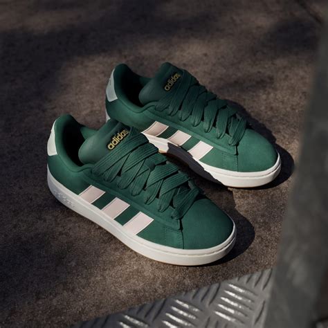 Adidas Grand Court Look
