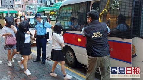 唐樓淫窟｜黑幫操控按摩店變賣淫場 觀塘反黑拘14男女