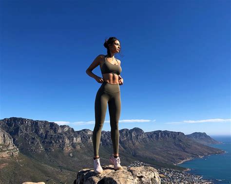 Eiza Gonzalez Tits Pussy Print Tight LEggings Fitness Erotica 1 DrunkenStepFather