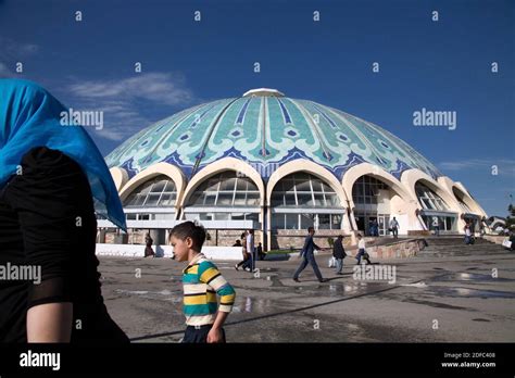 Uzbekistan Tashkent Dome Of Bazaar Chorsu Stock Photo Alamy