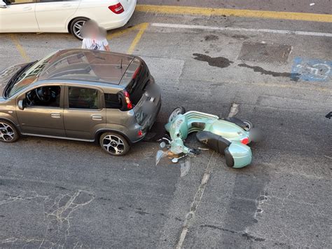 Cagliari Schianto In Via San Michele Un Centauro Finisce All Ospedale