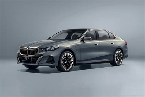 Bmw推出中國市場專屬的長軸版新世代5 Series，後座配置劇院螢幕並有專屬內外裝飾 Yahoo奇摩汽車機車