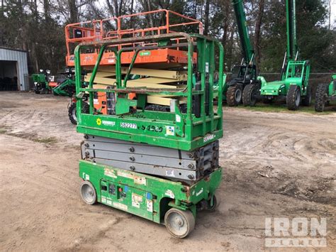 Genie Gs Electric Scissor Lift In Tallahassee Florida