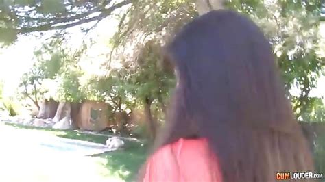 Spaanse MILF Met Een Dikke Kont PORNDROIDS