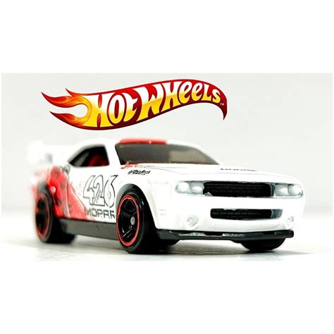 Masinuta Metalica Hot Wheels Dodge Challenger Drift Car Alb