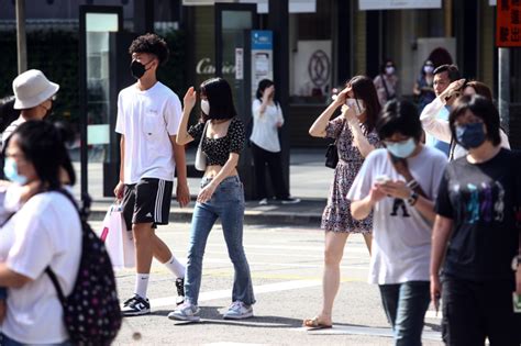 端午連假熱爆！5縣市高溫警戒 「這2天」午後降雨更強 生活 中時新聞網