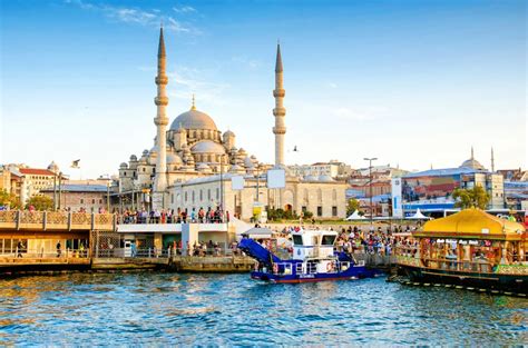 Un Pret ISTORIC Pentru Un Weekend Prelungit In Istanbul DOAR 89 Euro