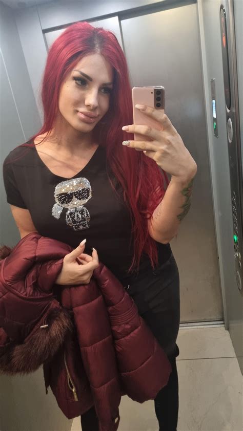 Tell me if you would let me top you every time we fuck? : r/Femcocklover