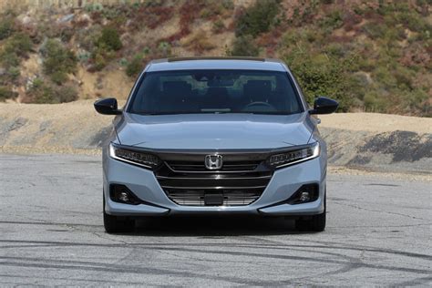 2021 Honda Accord Sport 2.0T looks sharp in Sonic Gray - CNET