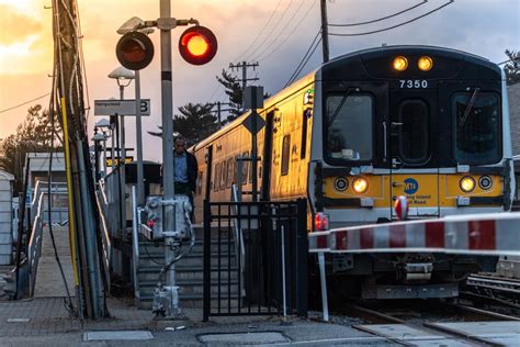 LIRR Passengers Will Have To Show Their Tickets Before Boarding