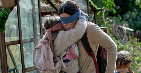 Bird Box Challenge Netflix S Inqui Te De L Ampleur Du D Fi