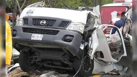 Tragedia En Edomex Choque De Combi Contra árbol En La México Querétaro