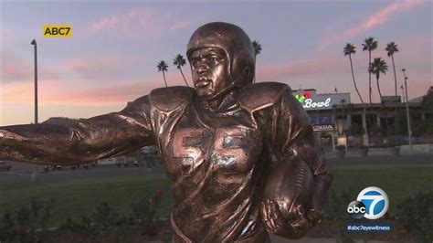 Jackie Robinson statue at Rose Bowl honors his lesser-known college ...