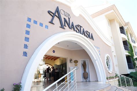 Entertainment – Club Anastasia