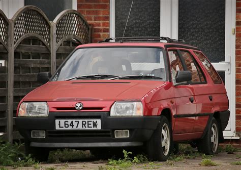 L Rew Skoda Favorit Estate Glxi Last Mot Test Exp Flickr