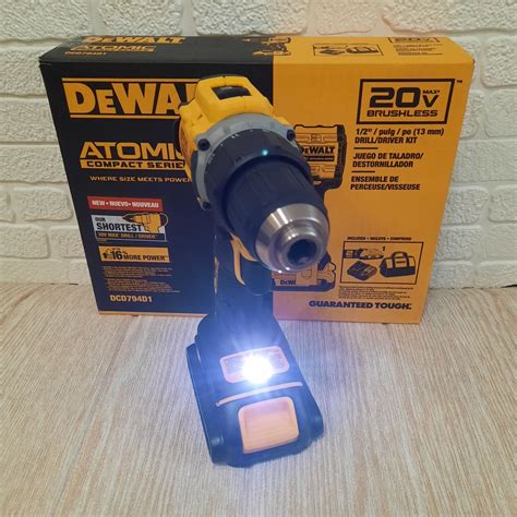 Дрель шуруповерт dewalt dcd794 два акумулятори: 5 650 грн ...